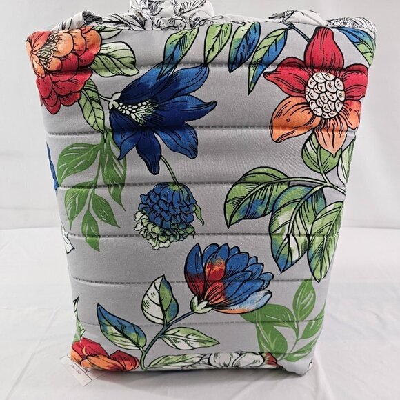 Mainstays Reversible Quilt Set In-a-Tote Full/Queen Grey Floral Bedding 4 PC Set - Picture 9 of 16